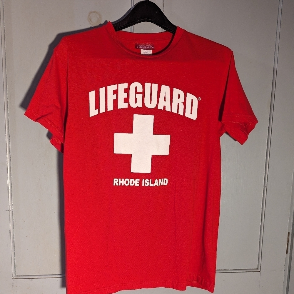 ♥️ Lifeguard T-shirt Rhode Island "officially licensed lifeguard products" M